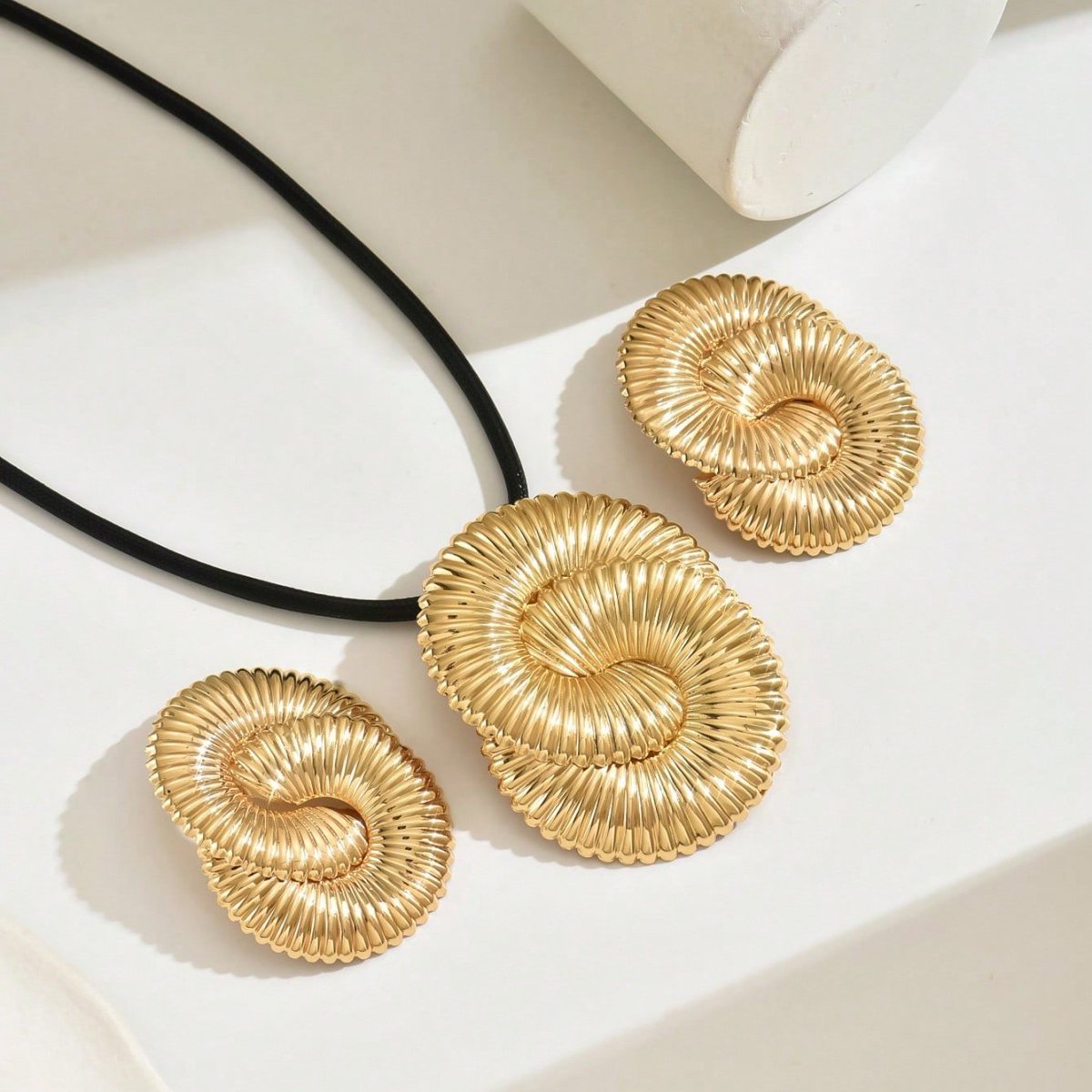 Glamorous Golden Spiral Jewelry Set  - A Statement Of Elegance