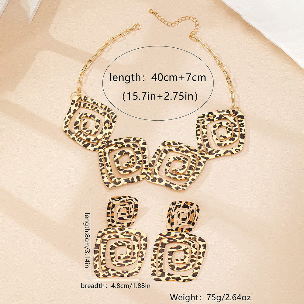 Geometric Trend Circle Spiral Texture Leopard Print Stud Earrings Necklace Suit